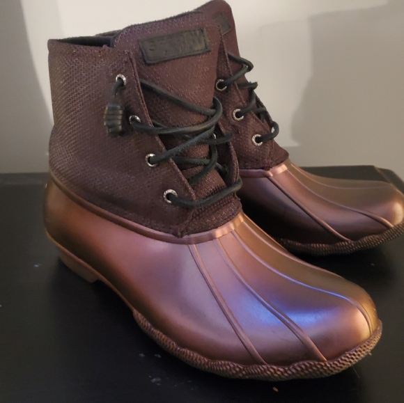 metallic sperry boots